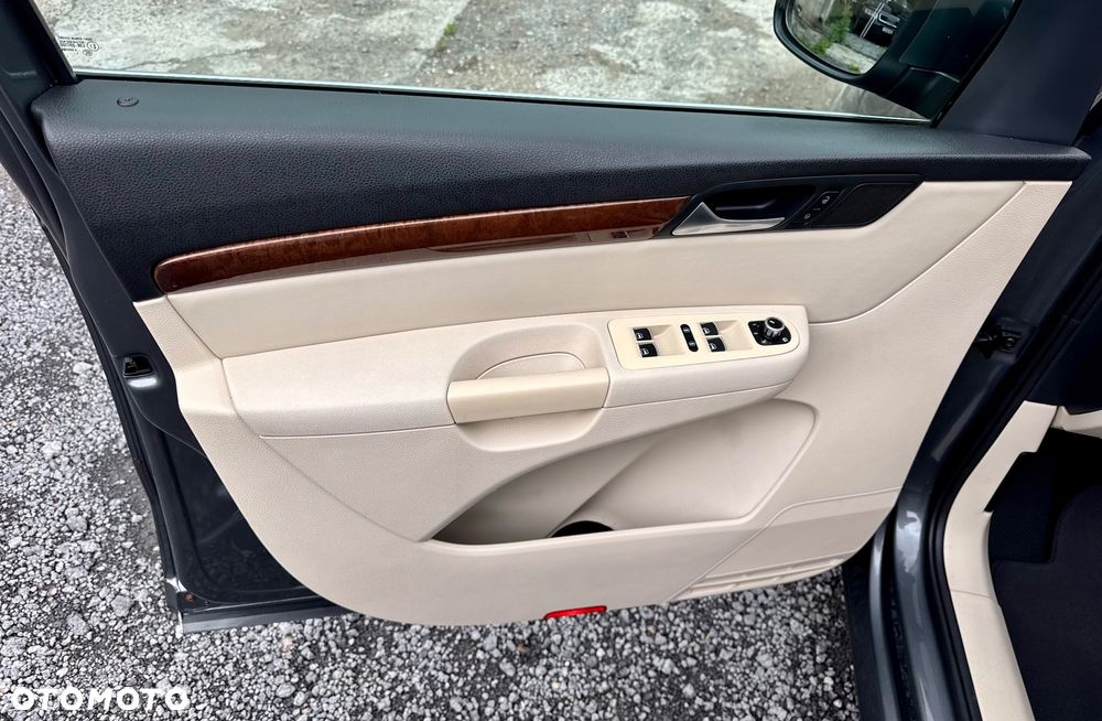 Volkswagen Sharan 2.0 TSI DSG Highline - 18