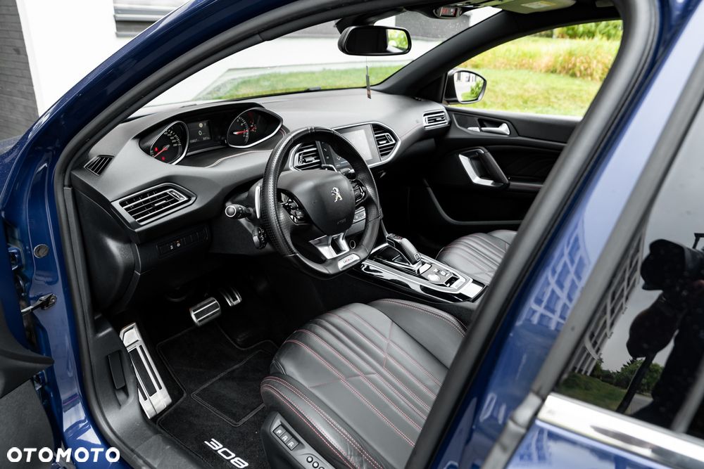 Peugeot 308 1.2 PureTech GT S&S EAT8 - 20