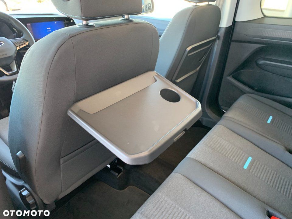 Ford Tourneo Connect - 13