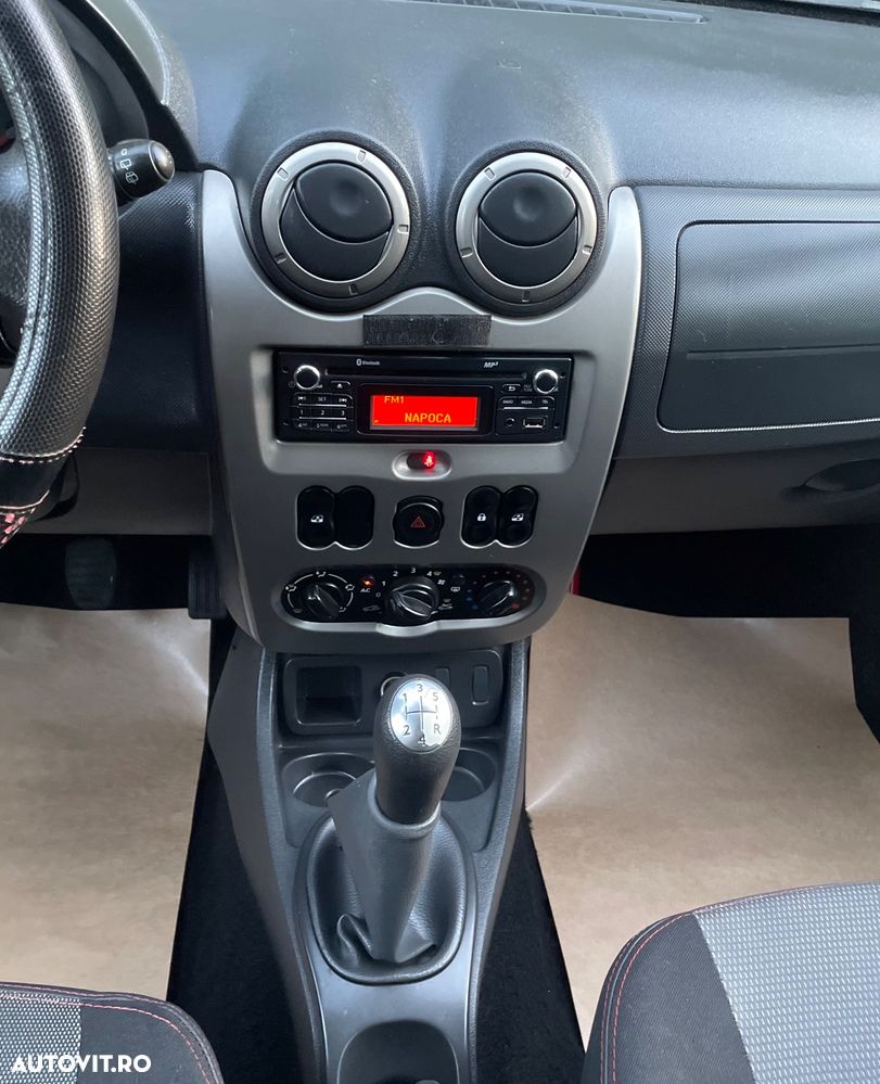 Dacia Duster 1.6 4x2 Laureate - 22