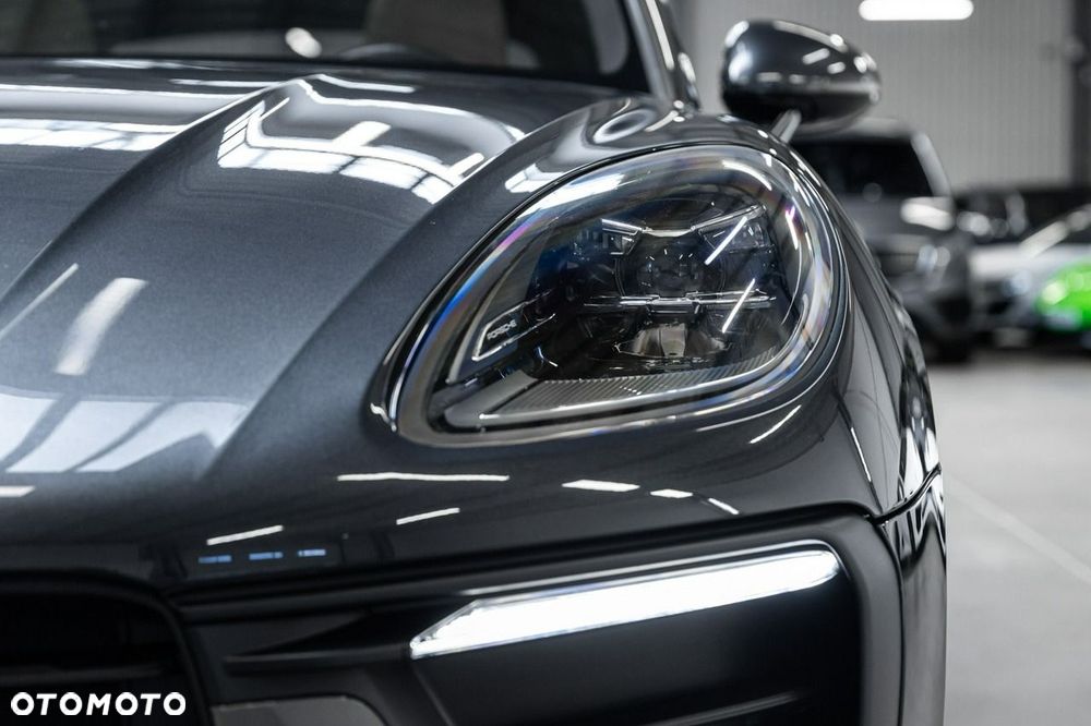 Porsche Macan T - 13