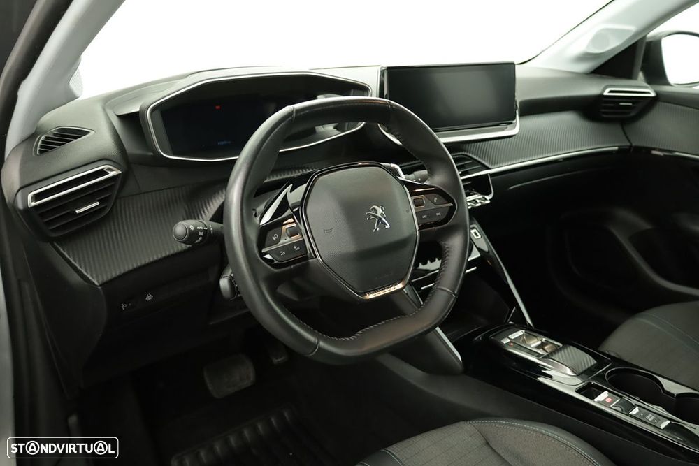 Peugeot 208 1.2 PureTech Allure EAT8 - 7