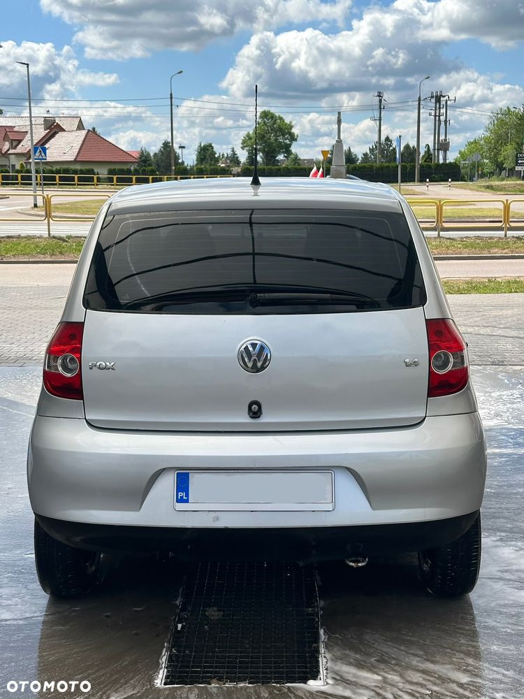 Volkswagen Fox - 2