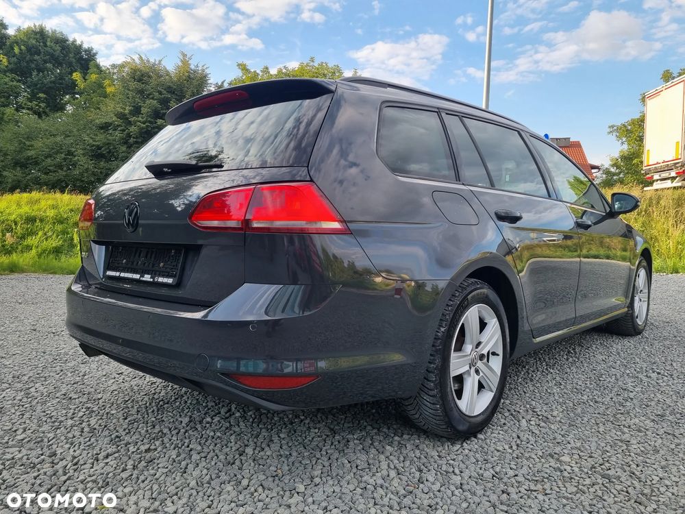 Volkswagen Golf 1.6 TDI BlueMotion Technology Comfortline - 8