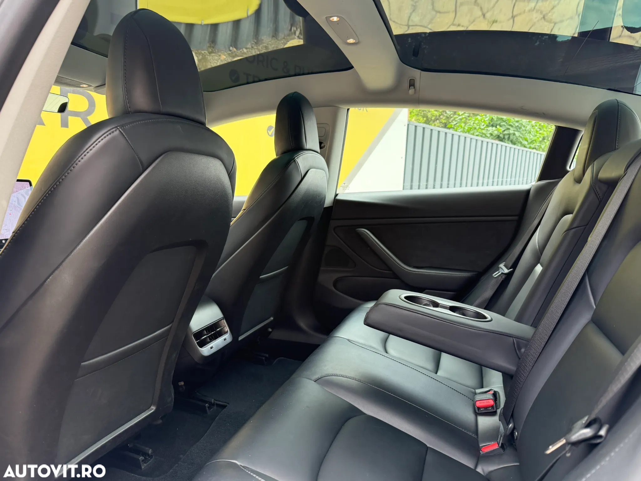 Tesla Model 3 Langstreckenbatterie Allradantrieb Dual Motor - 8