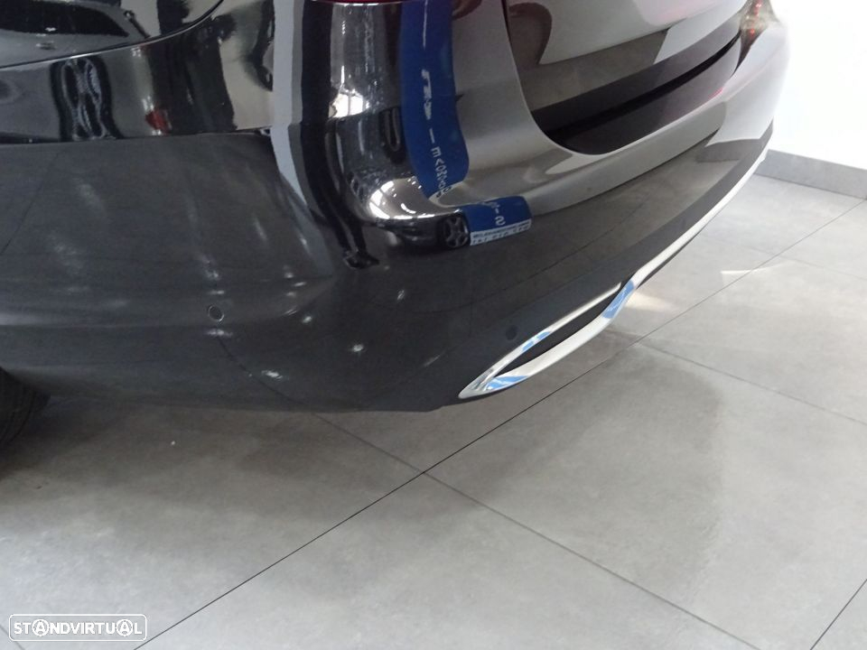 Mercedes-Benz C 180 BlueTEC Avantgarde - 11
