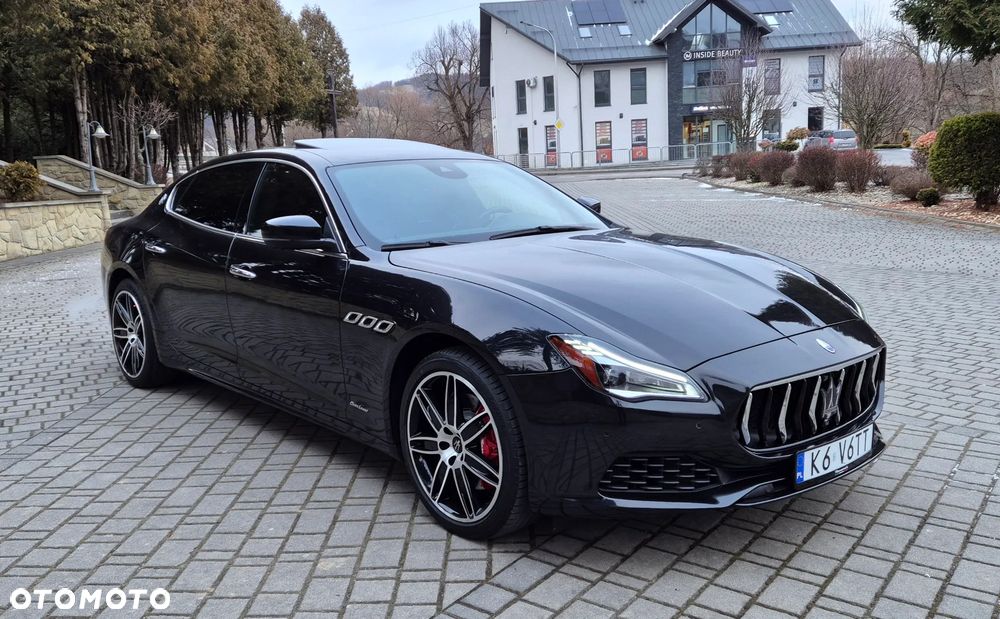 Maserati Quattroporte - 5