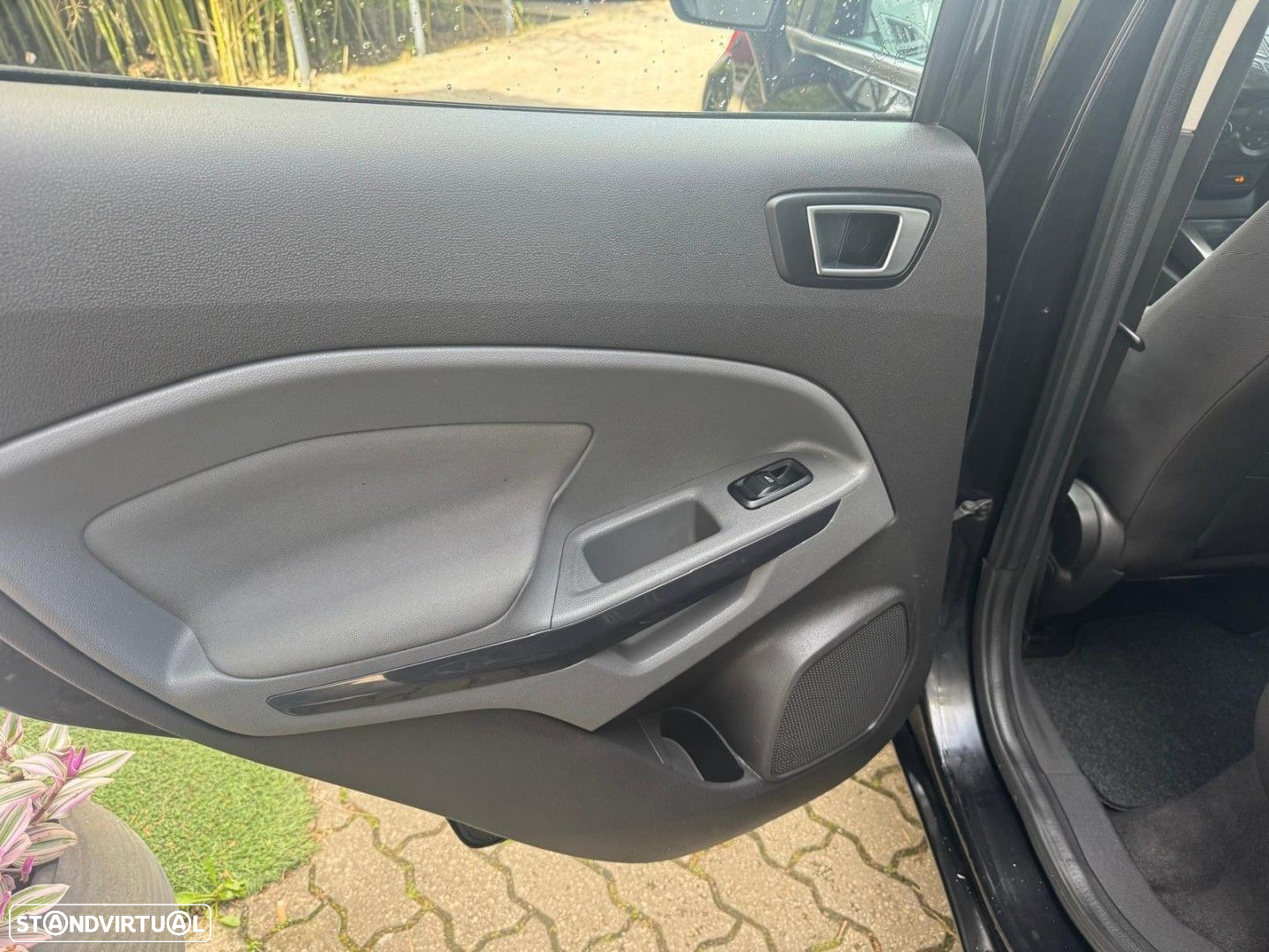 Ford EcoSport 1.5 TDCi Titanium - 12