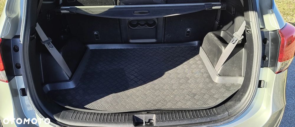 Kia Carens 1.7 CRDi Spirit - 27