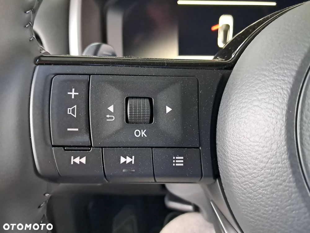 Nissan Qashqai 1.3 DIG-T MHEV N-Connecta Xtronic - 19