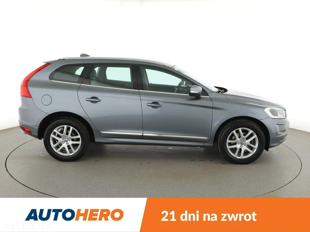 Volvo XC 60 D4 Geartronic Summum - 9