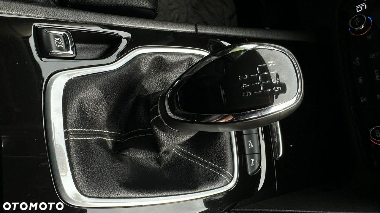 Opel Insignia - 37