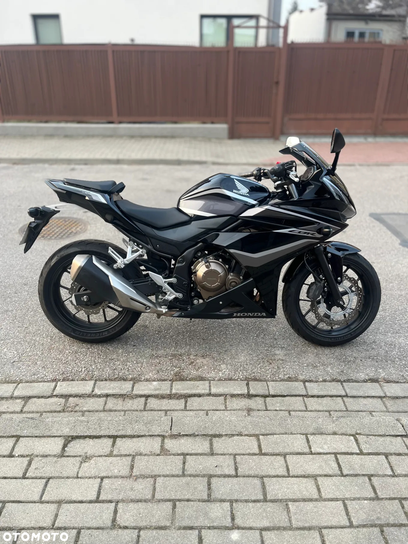Honda CBR - 3