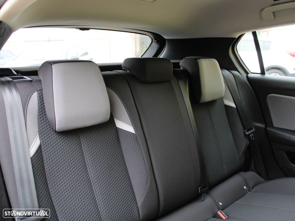 Opel Astra 1.6 T PHEV Business - 52