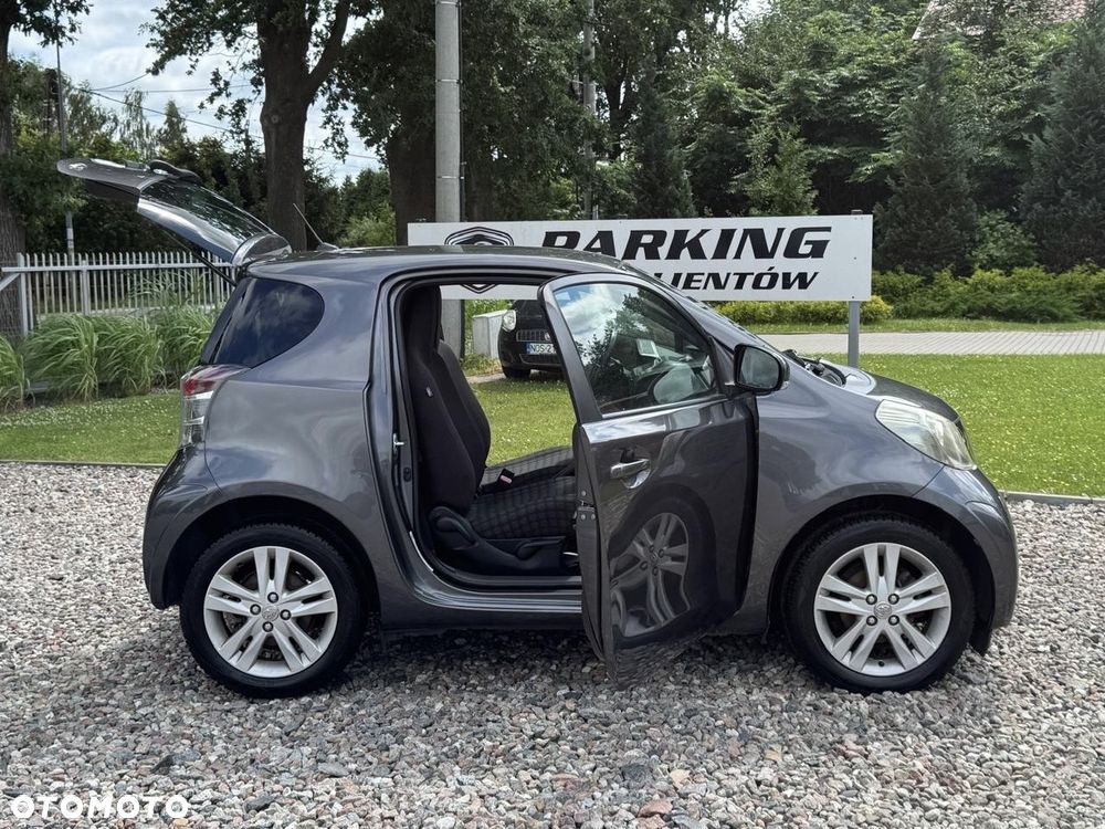 Toyota iQ - 34