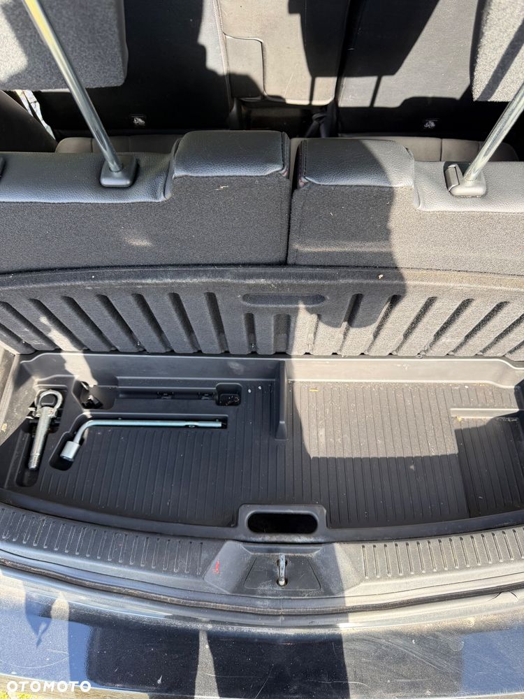 Mazda 5 2.0 MZR-DISI i-stop Business-Line - 36