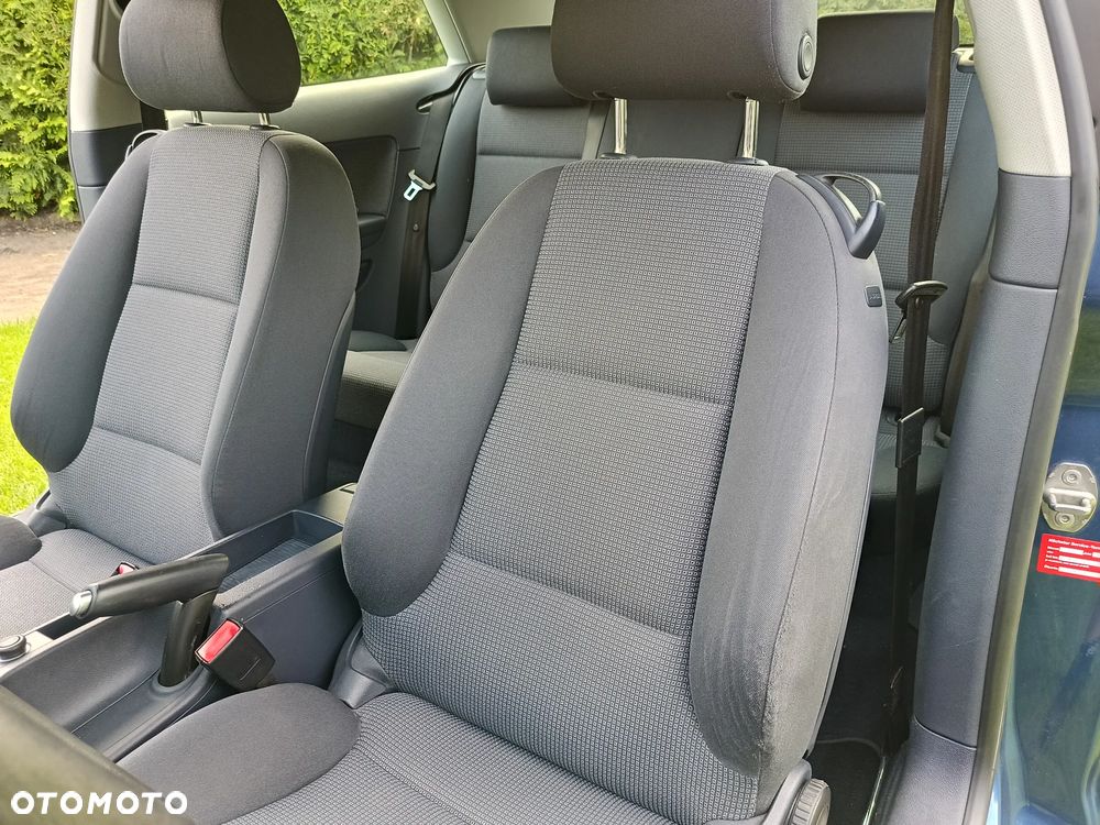 Audi A3 3-drzwiowe 1.6 Ambiente - 13
