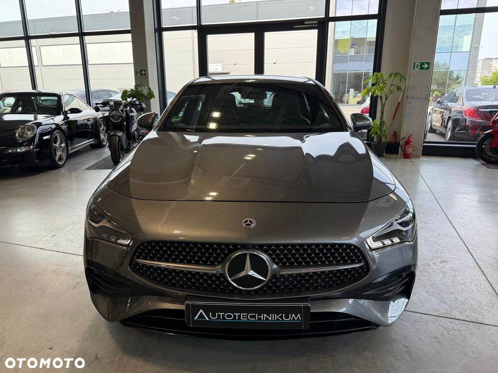 Mercedes-Benz CLA 180 7G-DCT Edition AMG Line - 24