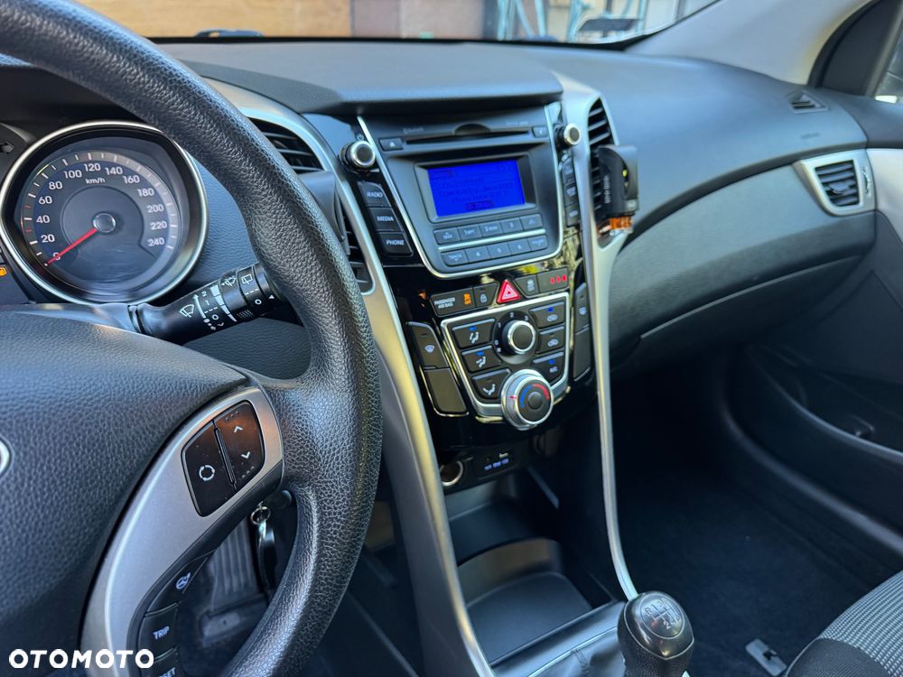 Hyundai i30 1.4 Classic + - 5