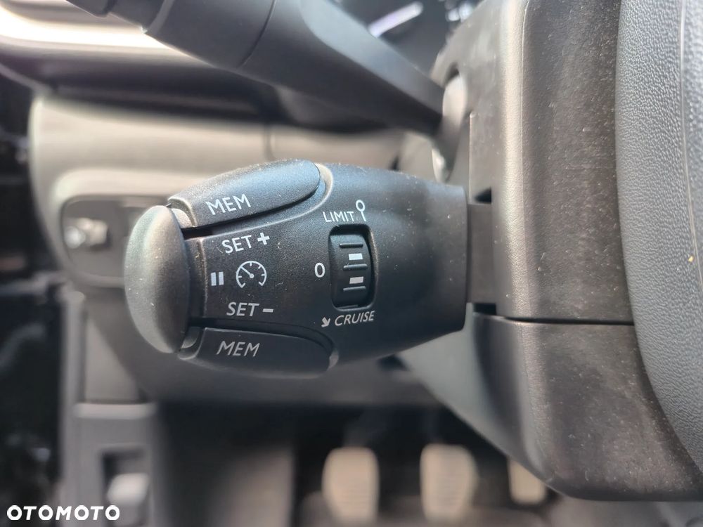 Citroën C3 Pure Tech 83 S&S FEEL - 17