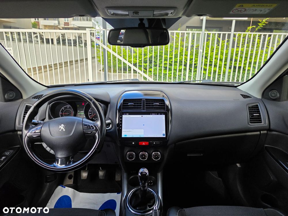 Peugeot 4008 - 11