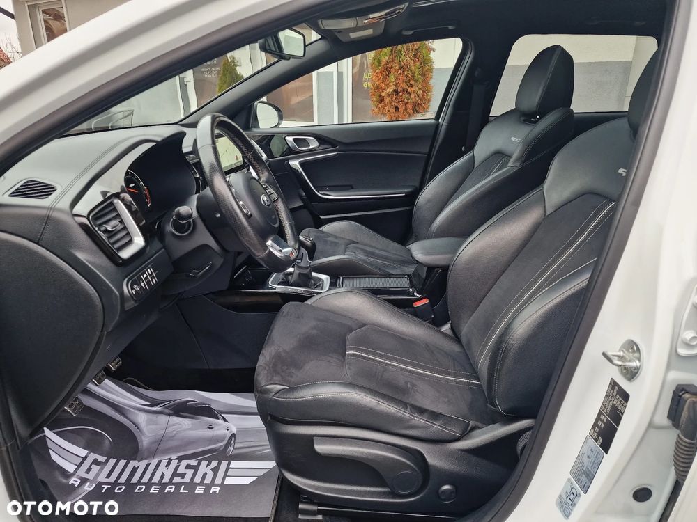 Kia Ceed 1.4 T-GDI OPF GT Line - 19