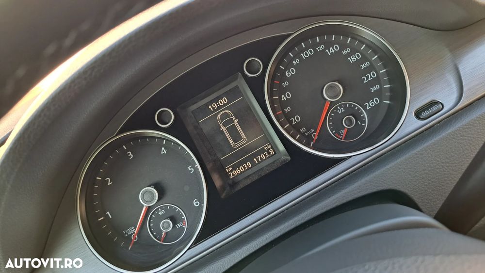 Volkswagen Passat Variant 1.6 TDI BlueMotion - 17