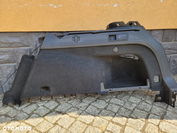 Boczek prawy bagażnika VW PASSAT B8 kombi 3G9867428