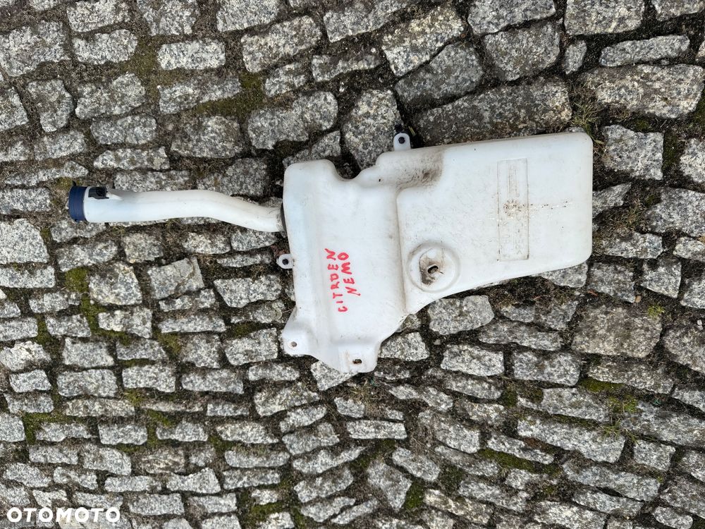 Zbiornik płynu do spryskiwaczy Citroen Nemo 1.4 benzyna - 1