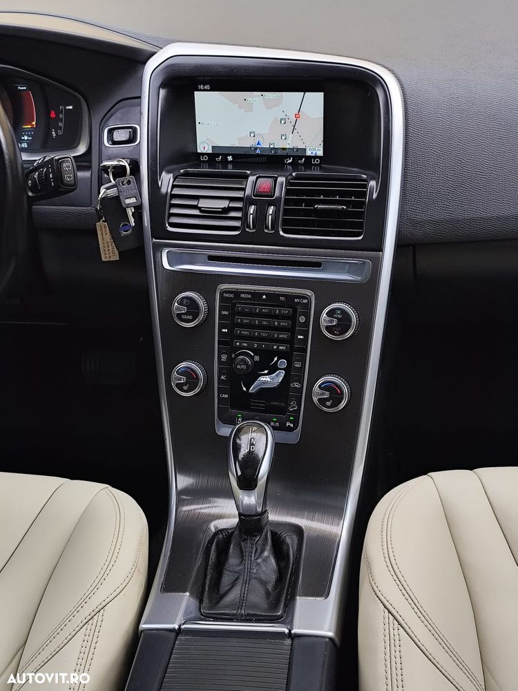 Volvo XC 60 - 13