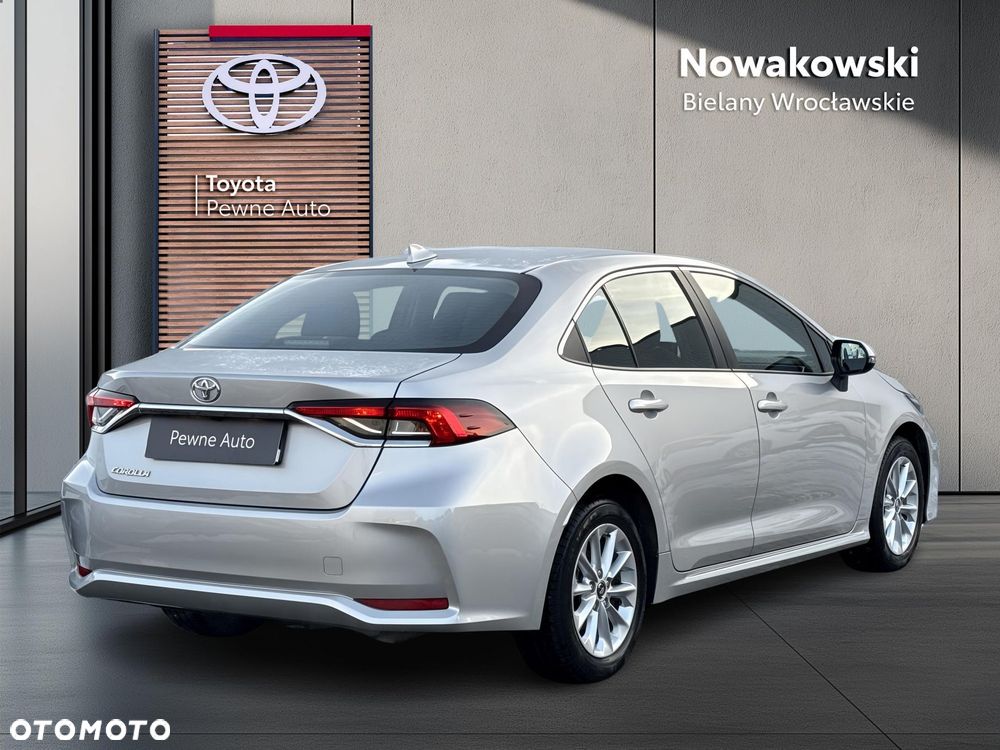 Toyota Corolla 1.6 Comfort - 27