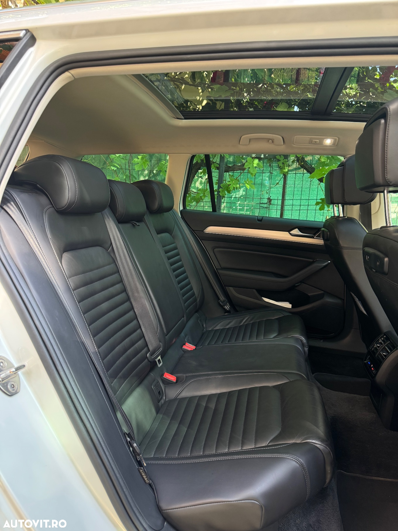 Volkswagen Passat Variant 2.0 BiTDI 4Mot DSG Highline - 10