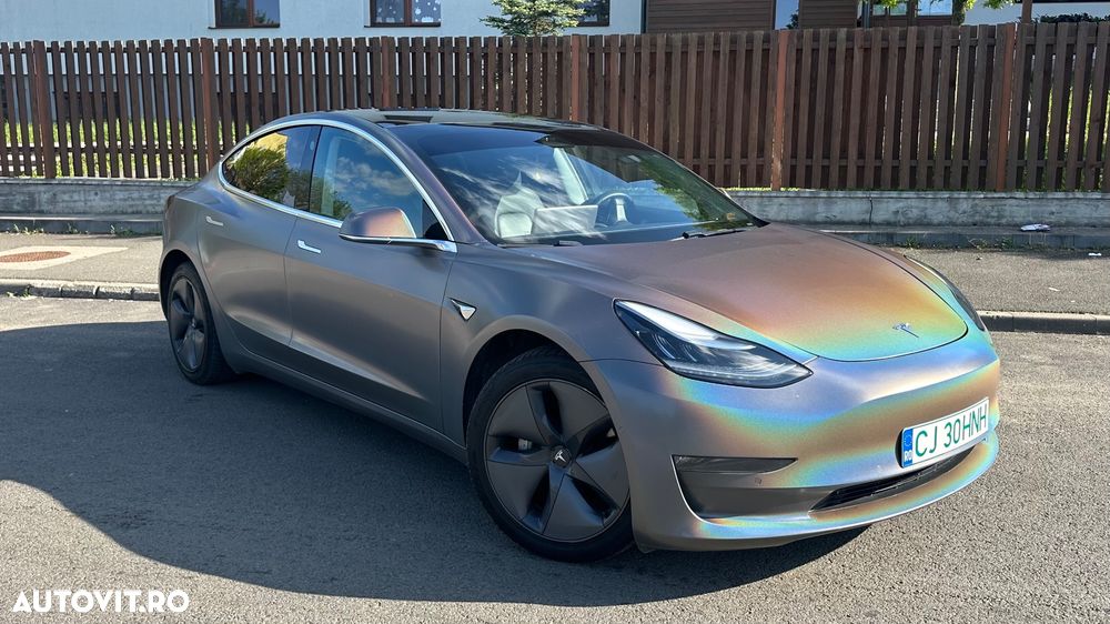 Tesla Model 3 - 2