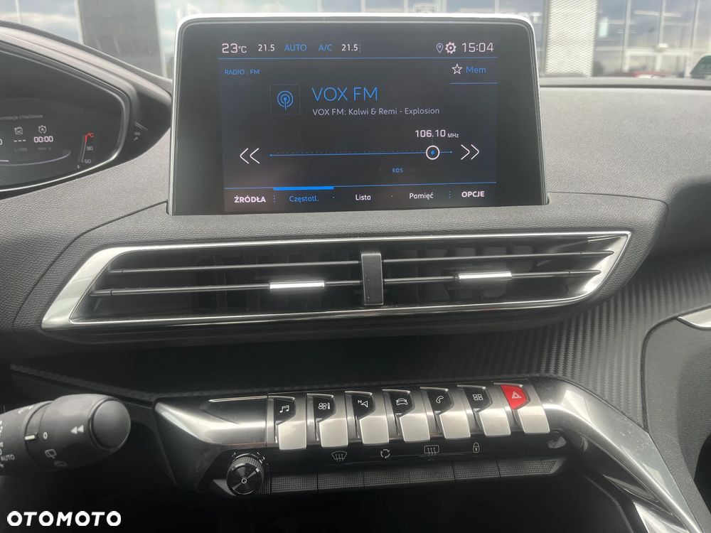 Peugeot 3008 1.2 PureTech Allure S&S EAT8 - 11