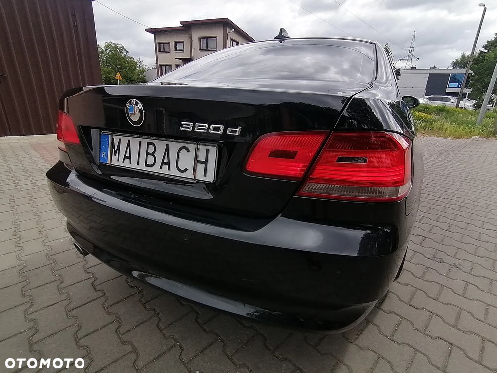 BMW Seria 3 320d Coupe - 10