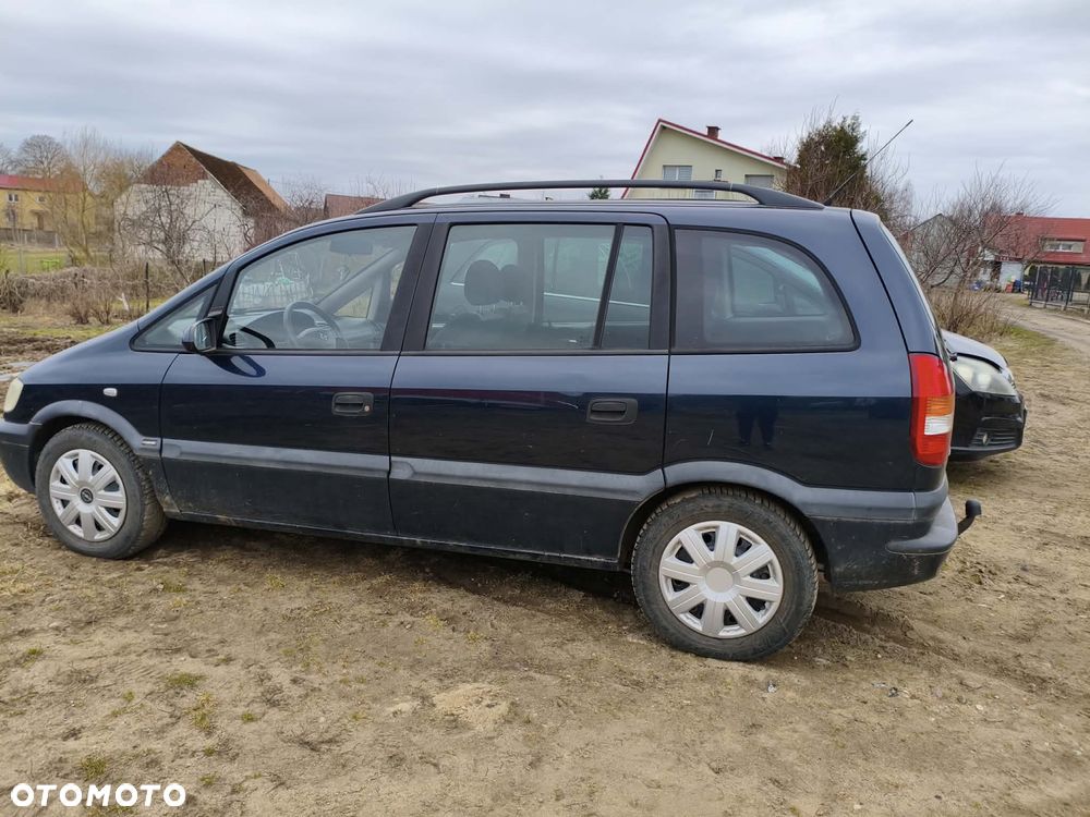Opel Zafira - 2
