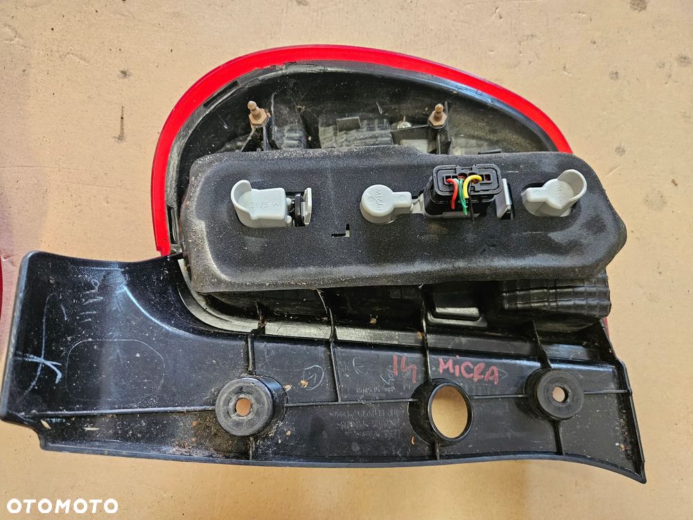 Nissan Micra K13 lampa tył tylna prawa lewa - 2