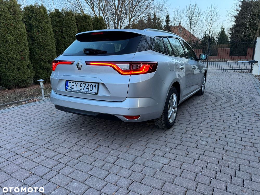 Renault Megane 1.5 Blue dCi Zen - 4