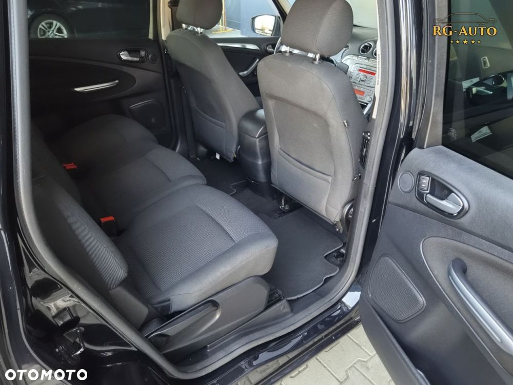Ford S-Max - 20