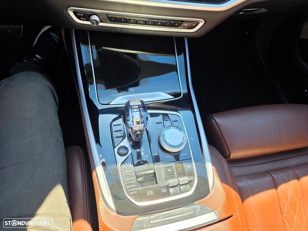 BMW X7 30 d xDrive Pack M - 19