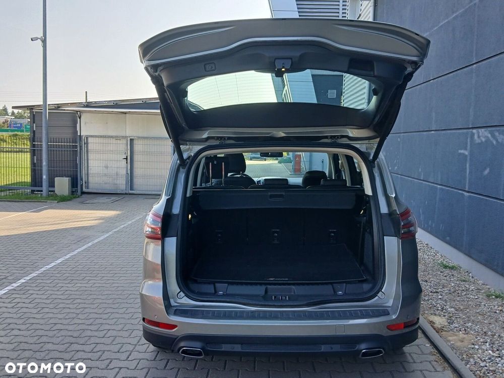 Ford S-Max 2.0 TDCi Titanium PowerShift - 7