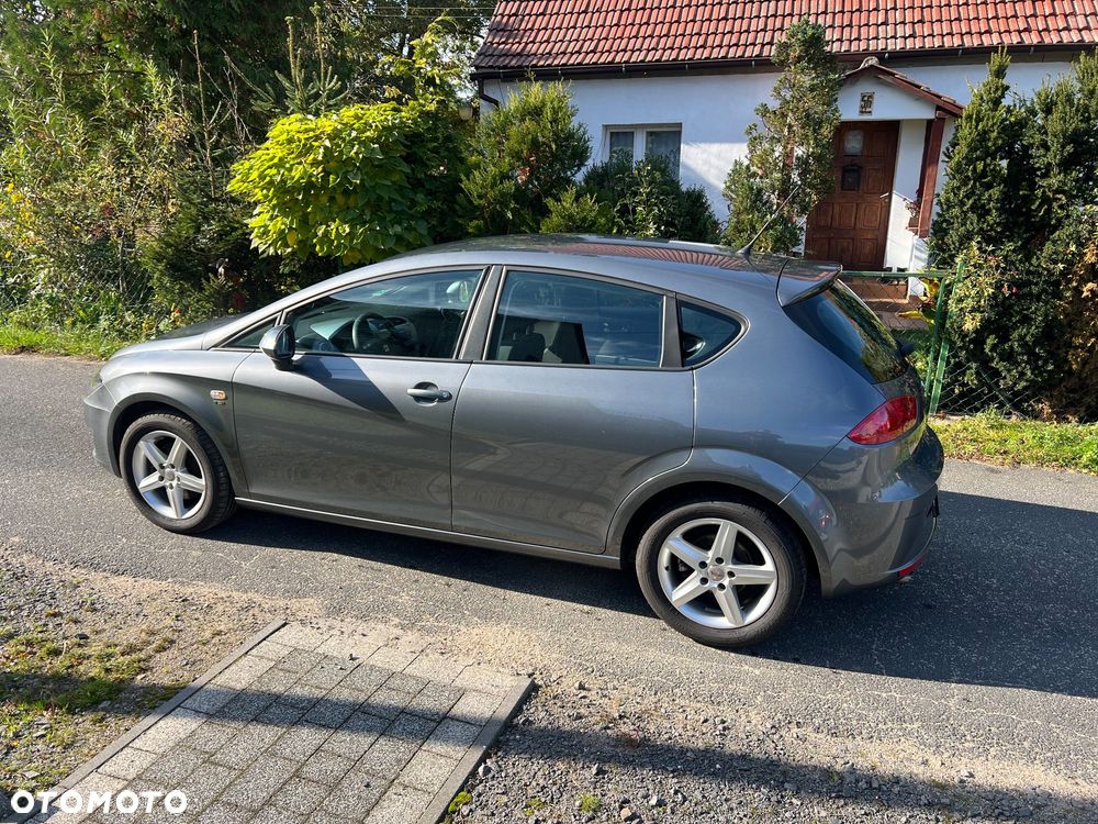 Seat Leon 2012 photo 4