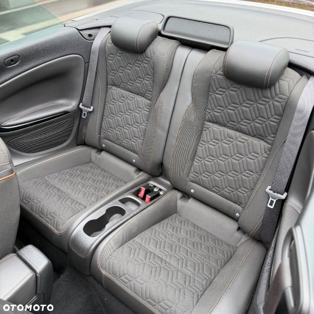Opel Cascada - 22