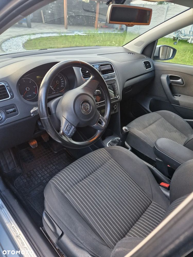 Volkswagen Polo 1.6 TDI DPF BlueMot Highline - 12