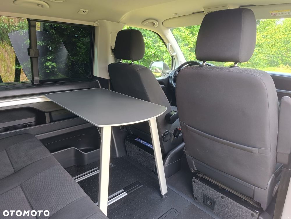 Volkswagen Multivan - 28