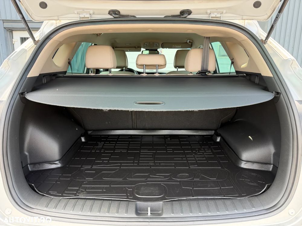 Hyundai Tucson blue 1.6 GDi 2WD Classic - 16