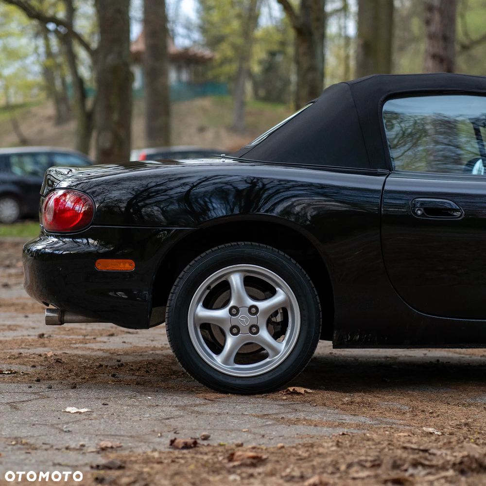 Mazda MX-5 1.6i 16V - 7