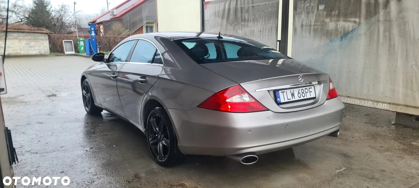 Mercedes-Benz CLS - 4