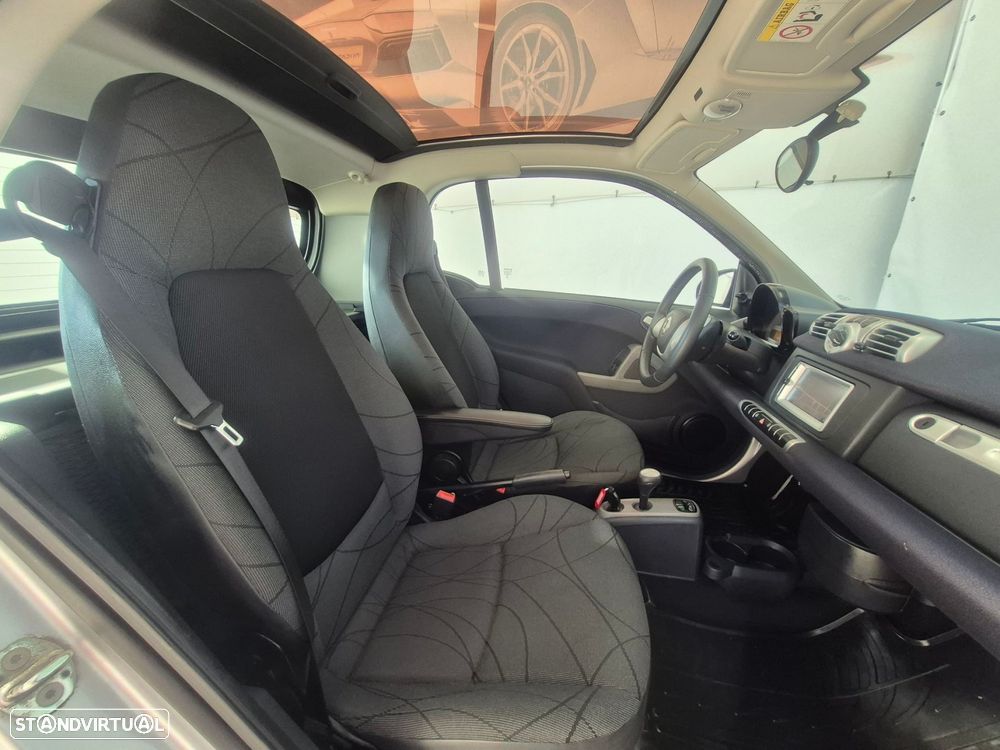 Smart ForTwo Coupé 1.0 mhd Passion 71 Softouch - 17