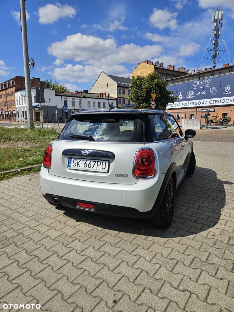 MINI Cooper Standard - 10
